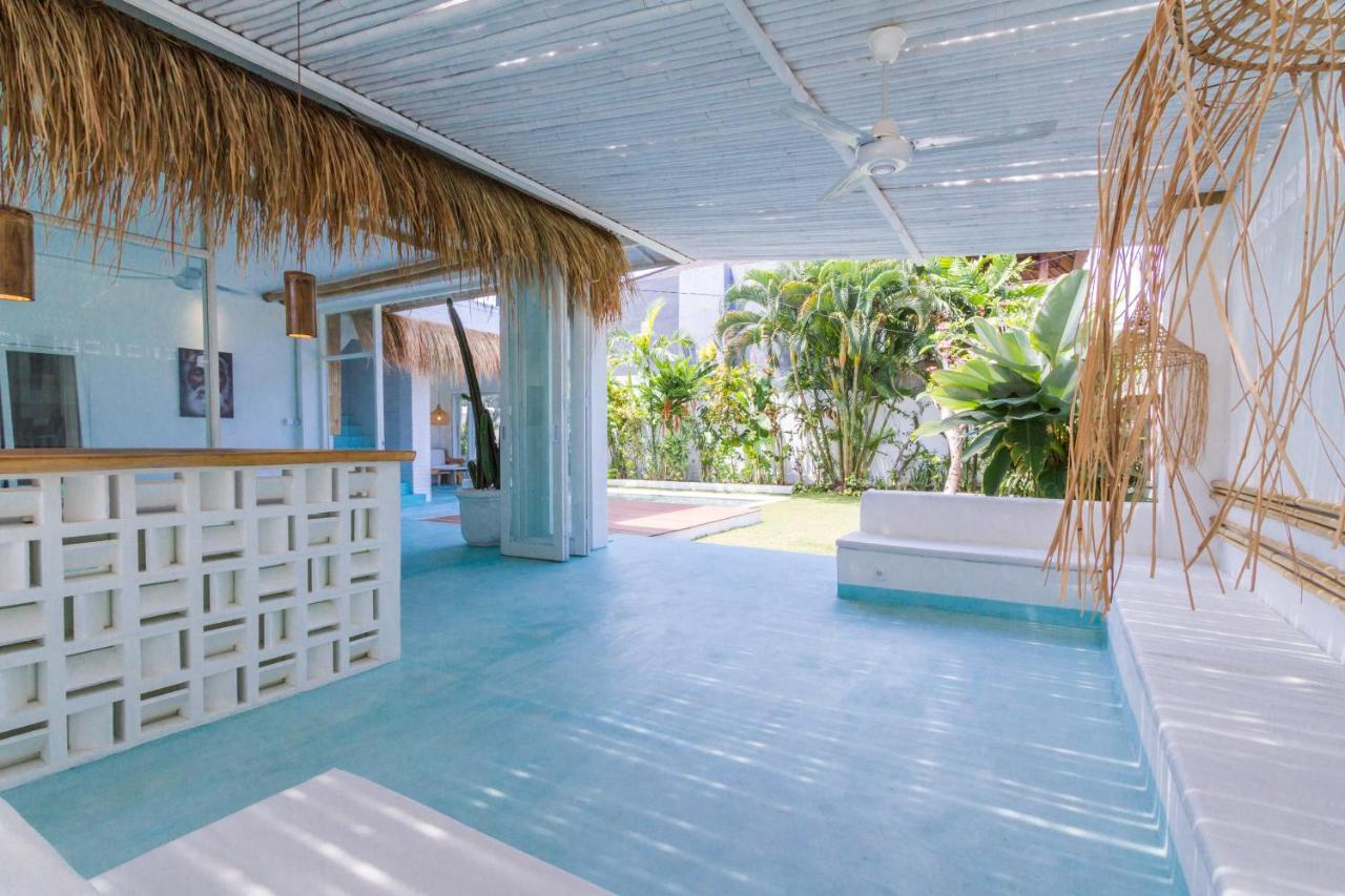 Guru Canggu Exteriör bild