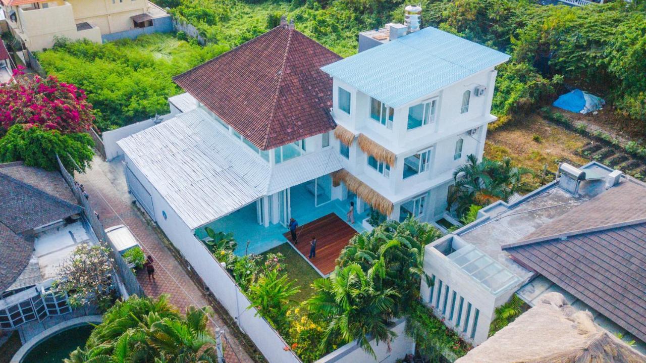 Guru Canggu Exteriör bild