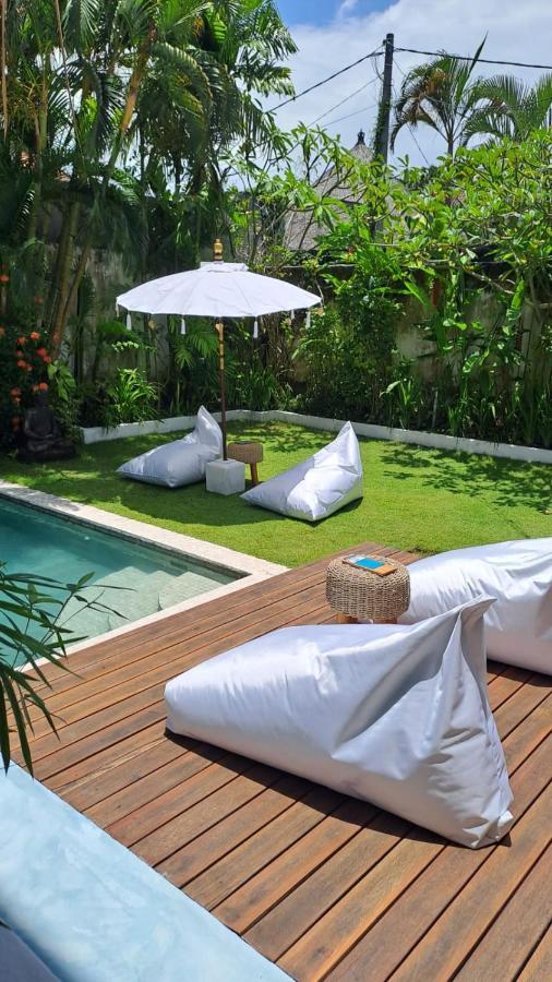Guru Canggu Exteriör bild